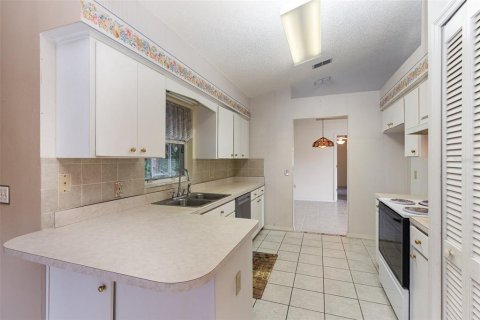 Casa en venta en Deltona, Florida, 3 dormitorios, 189.99 m2 № 1343127 - foto 13