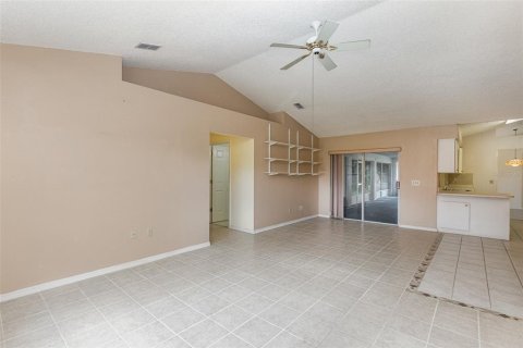 Casa en venta en Deltona, Florida, 3 dormitorios, 189.99 m2 № 1343127 - foto 7