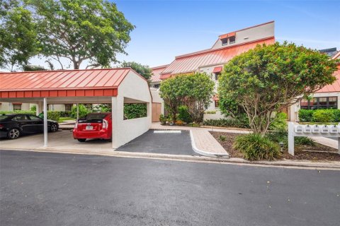 Copropriété à vendre à Naples, Floride: 2 chambres, 129.6 m2 № 1343135 - photo 1