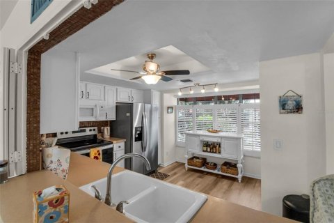 Copropriété à vendre à Naples, Floride: 2 chambres, 129.6 m2 № 1343135 - photo 23