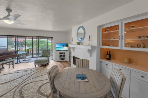 Copropriété à vendre à Naples, Floride: 2 chambres, 129.6 m2 № 1343135 - photo 28