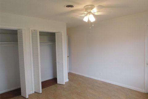 Condo in Deerfield Beach, Florida, 2 bedrooms  № 996371 - photo 20