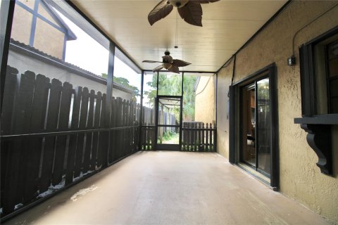 Townhouse in Sunrise, Florida 3 bedrooms, 148.09 sq.m. № 996443 - photo 22