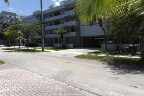 Copropriété à vendre à North Miami Beach, Floride: 2 chambres, 92.53 m2 № 1294238 - photo 22