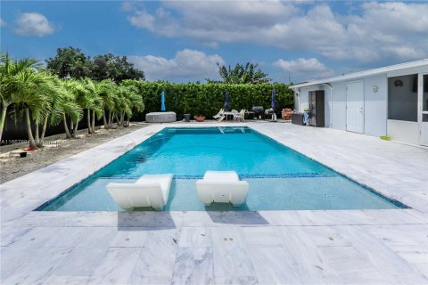 Casa en venta en Miami, Florida, 3 dormitorios, 99.5 m2 № 1383101 - foto 30