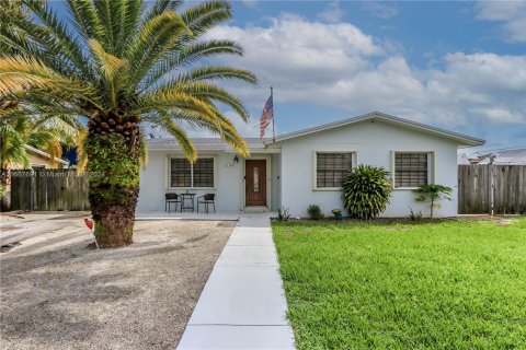 Villa ou maison à vendre à Miami, Floride: 3 chambres, 99.5 m2 № 1383101 - photo 8