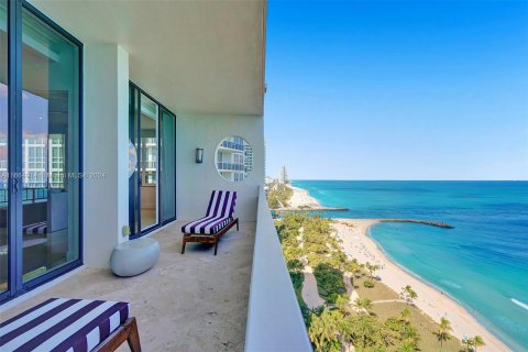 Condominio en venta en Bal Harbour, Florida, 3 dormitorios, 241.55 m2 № 1378661 - foto 10