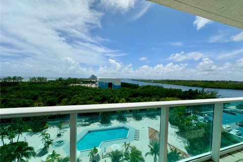 Copropriété à vendre à Sunny Isles Beach, Floride: 2 chambres, 126.07 m2 № 1378657 - photo 25