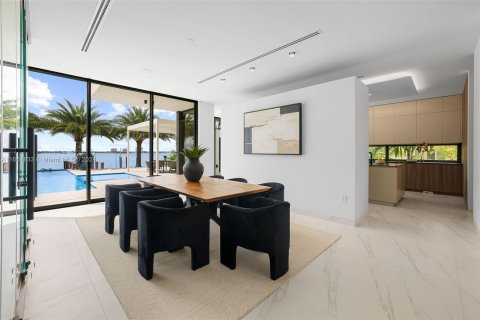 Casa en venta en Miami Beach, Florida, 5 dormitorios, 501.21 m2 № 1378612 - foto 22