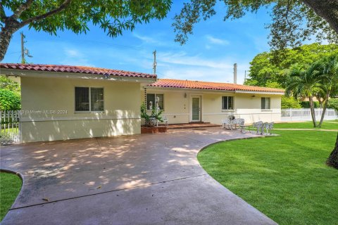 Villa ou maison à vendre à Coral Gables, Floride: 4 chambres, 187.11 m2 № 1375909 - photo 30