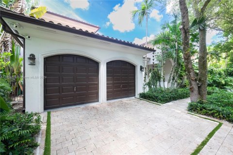 Villa ou maison à vendre à Miami, Floride: 5 chambres, 415.27 m2 № 1384266 - photo 22