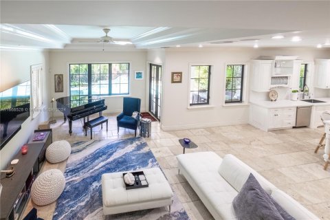 Villa ou maison à vendre à Miami, Floride: 5 chambres, 415.27 m2 № 1384266 - photo 7