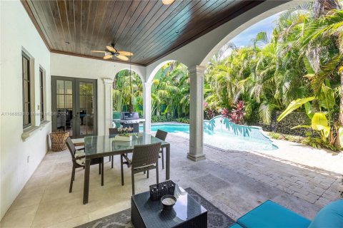 Casa en venta en Miami, Florida, 5 dormitorios, 415.27 m2 № 1384266 - foto 20