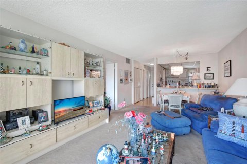 Condominio en venta en Hollywood, Florida, 1 dormitorio, 74.32 m2 № 1118021 - foto 13