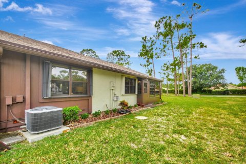 Villa ou maison à vendre à Royal Palm Beach, Floride: 2 chambres, 120.59 m2 № 1180312 - photo 16