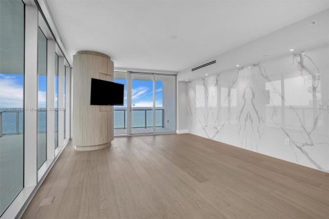 Condo in Sunny Isles Beach, Florida, 3 bedrooms  № 1281625 - photo 3