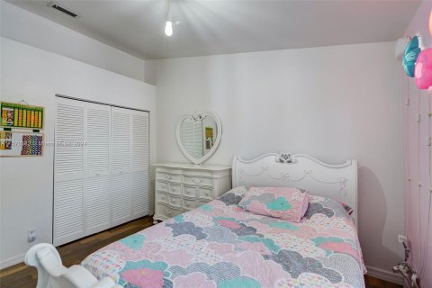 Adosado en venta en Sunrise, Florida, 3 dormitorios, 148.27 m2 № 1120827 - foto 29