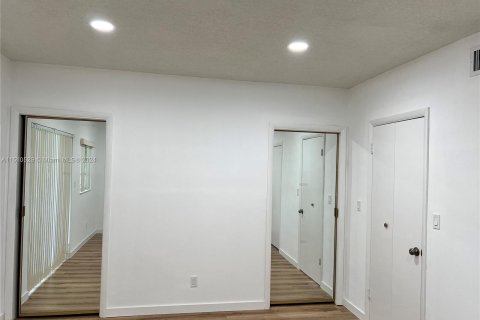 Copropriété à vendre à Miami Gardens, Floride: 1 chambre, 66.05 m2 № 936146 - photo 11