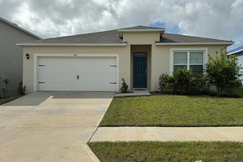 House in Haines City, Florida 4 bedrooms, 173.45 sq.m. № 1389390 - photo 1