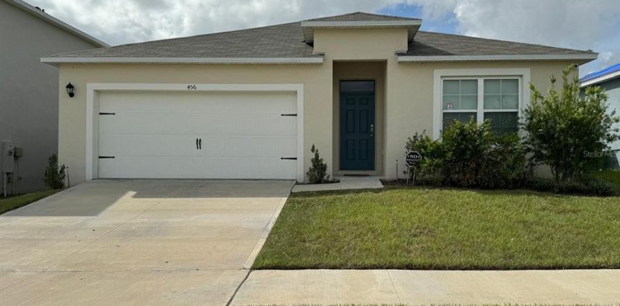 House in Haines City, Florida 4 bedrooms, 173.45 sq.m. № 1389390