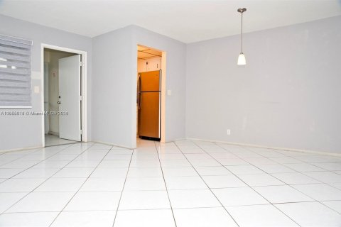 Copropriété à vendre à Hallandale Beach, Floride: 1 chambre, 65.03 m2 № 1355326 - photo 3