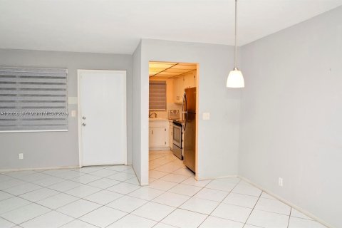 Copropriété à vendre à Hallandale Beach, Floride: 1 chambre, 65.03 m2 № 1355326 - photo 6