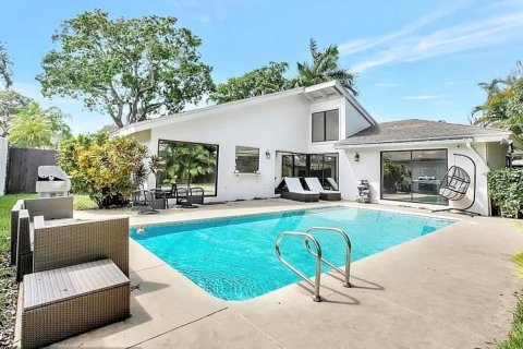 Villa ou maison à vendre à Hollywood, Floride: 3 chambres, 157.47 m2 № 1180611 - photo 3