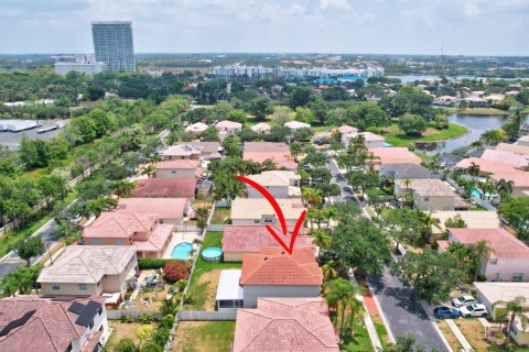 Casa en venta en Sunrise, Florida, 4 dormitorios, 240.25 m2 № 1180567 - foto 4