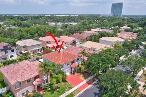 Casa en venta en Sunrise, Florida, 4 dormitorios, 240.25 m2 № 1180567 - foto 1