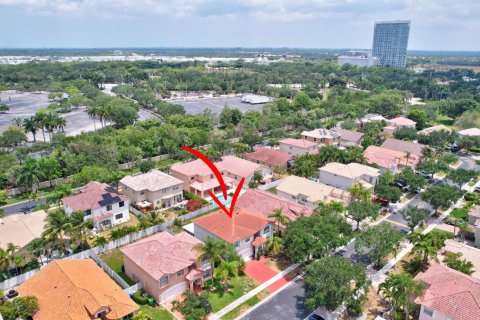 Casa en venta en Sunrise, Florida, 4 dormitorios, 240.25 m2 № 1180567 - foto 5