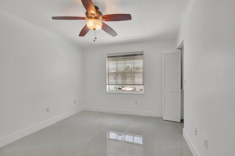 House in Sunrise, Florida 4 bedrooms, 240.25 sq.m. № 1180567 - photo 29