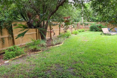 Villa ou maison à louer à Sarasota, Floride: 2 chambres, 139.35 m2 № 1356500 - photo 10