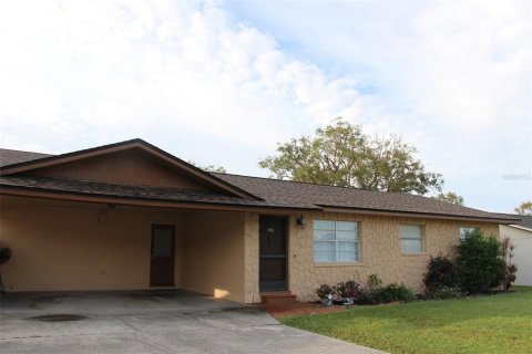 House in Lakeland, Florida 3 bedrooms, 136.01 sq.m. № 1424125 - photo 2