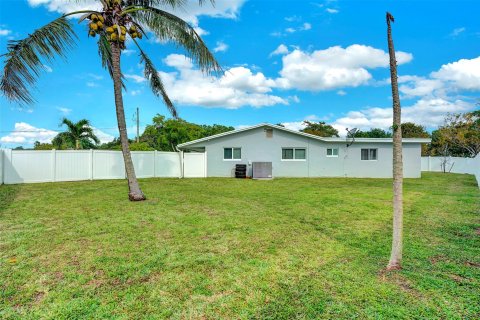 Villa ou maison à vendre à Plantation, Floride: 3 chambres, 216.74 m2 № 1093811 - photo 8