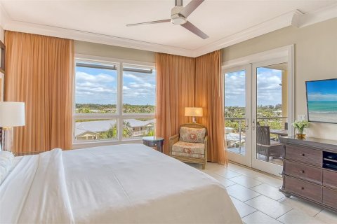 Condo in Sarasota, Florida, 3 bedrooms  № 1376745 - photo 19