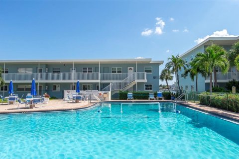 Copropriété à vendre à Saint Pete Beach, Floride: 2 chambres, 96.62 m2 № 1376711 - photo 26