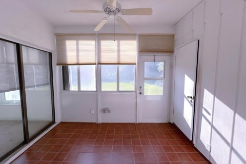 Condo in Stuart, Florida, 2 bedrooms  № 746257 - photo 18