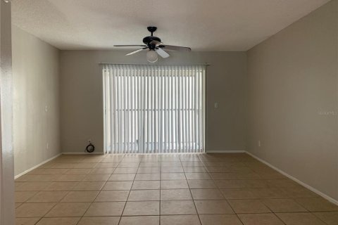 Condo in Tampa, Florida, 2 bedrooms  № 1361861 - photo 3