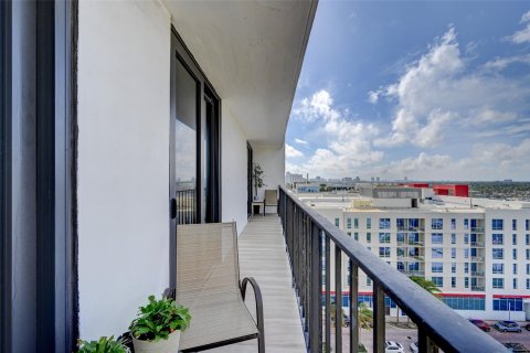 Copropriété à vendre à Hollywood, Floride: 2 chambres, 109.62 m2 № 952503 - photo 17