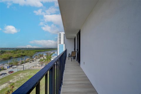 Copropriété à vendre à Hollywood, Floride: 2 chambres, 109.62 m2 № 952503 - photo 18