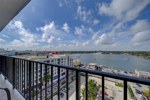 Copropriété à vendre à Hollywood, Floride: 2 chambres, 109.62 m2 № 952503 - photo 12