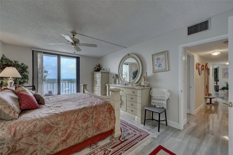 Copropriété à vendre à Hollywood, Floride: 2 chambres, 109.62 m2 № 952503 - photo 23