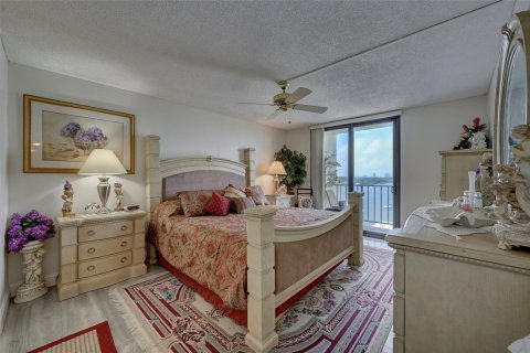 Copropriété à vendre à Hollywood, Floride: 2 chambres, 109.62 m2 № 952503 - photo 24