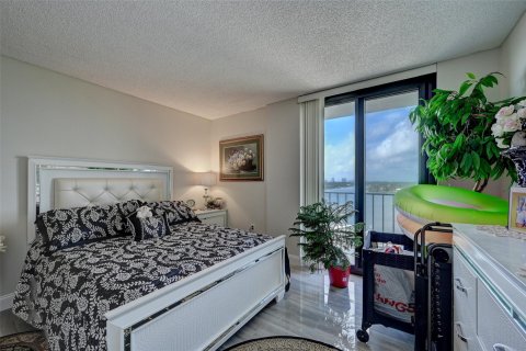 Copropriété à vendre à Hollywood, Floride: 2 chambres, 109.62 m2 № 952503 - photo 25