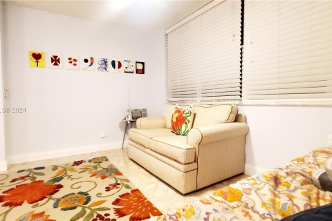 Condo in Sunrise, Florida, 2 bedrooms  № 1385620 - photo 26