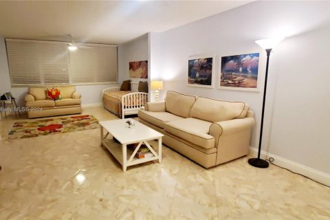 Condominio en venta en Sunrise, Florida, 2 dormitorios, 136.57 m2 № 1385620 - foto 23