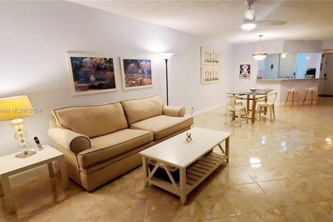 Condominio en venta en Sunrise, Florida, 2 dormitorios, 136.57 m2 № 1385620 - foto 25