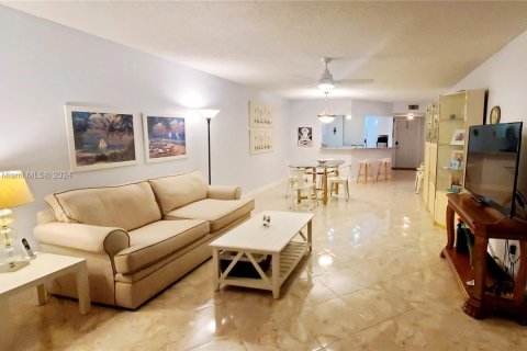 Condominio en venta en Sunrise, Florida, 2 dormitorios, 136.57 m2 № 1385620 - foto 22