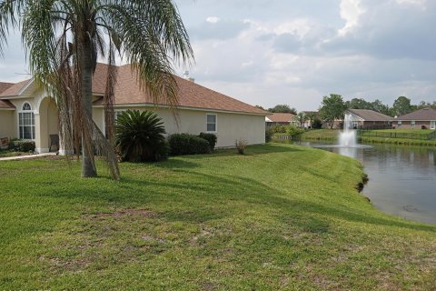 Villa ou maison à vendre à Jacksonville, Floride: 4 chambres, 208.57 m2 № 768171 - photo 2