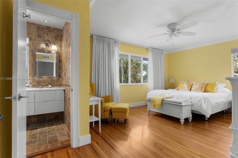 Купить виллу или дом в Норт-Майами, Флорида 4 спальни, 237.09м2, № 1117681 - фото 15